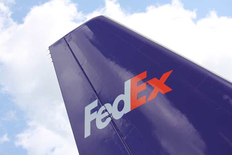 FedEx plans to cut up to 2K jobs in Europe (NYSE:FDX)