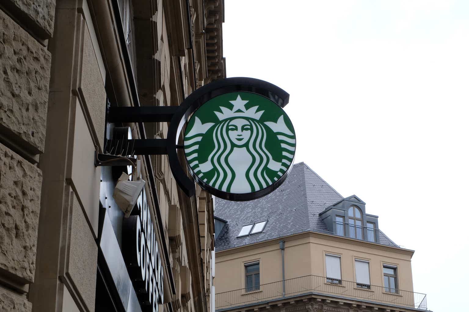 Wall Street Breakfast Podcast: Starbucks Strike Expands