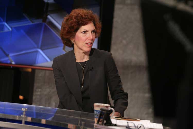 Fed should use more words and connect the dots, Cleveland Fed's Mester ...