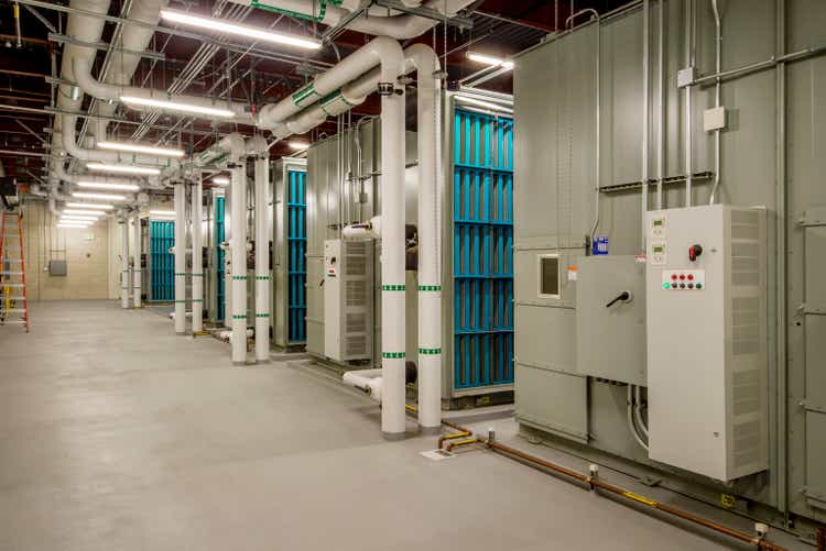 Air Handlers and Pipes for Industrial HVAC