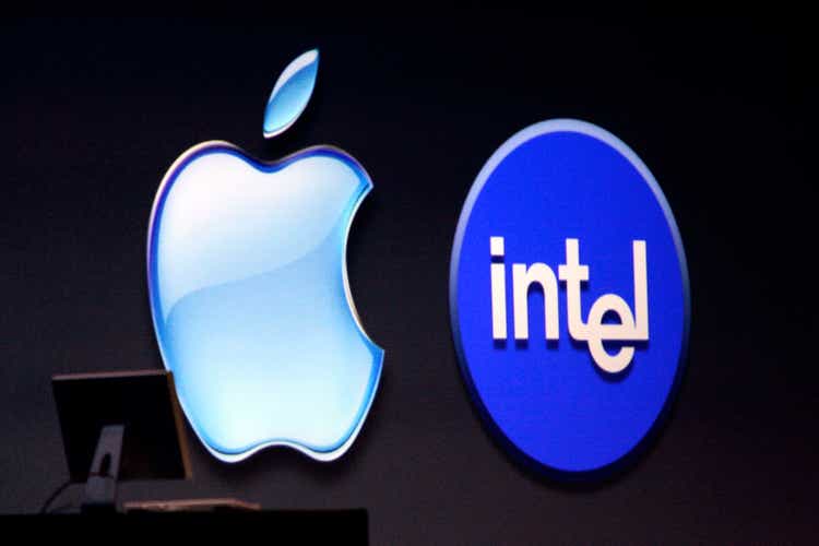 Steve Jobs Opens Apple Worldwide Developers Conference