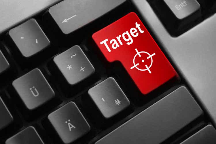 grey keyboard red enter button target crosshair