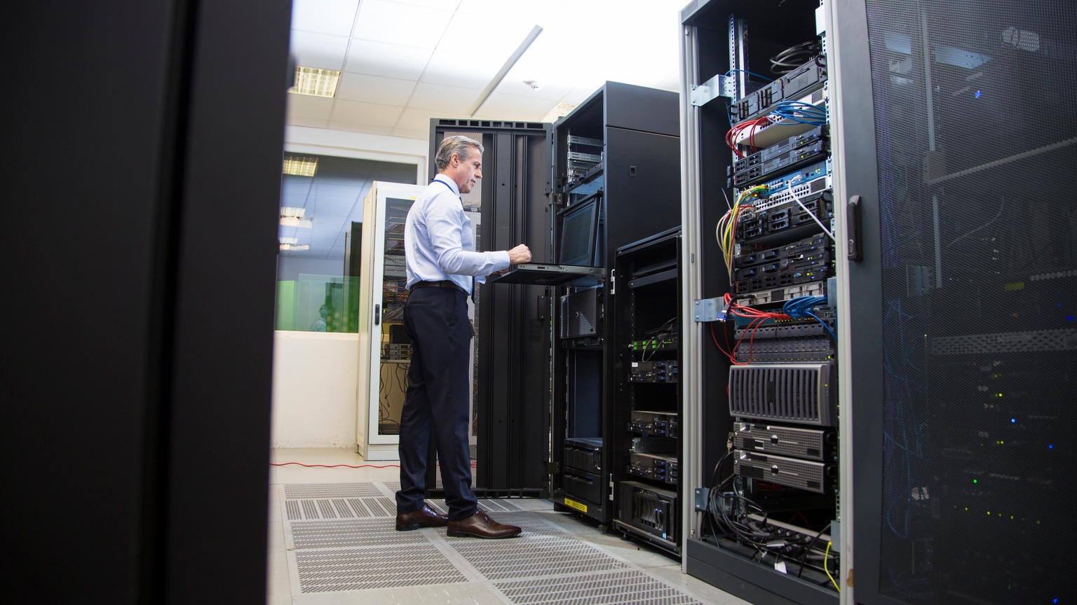 SMCI Is Selling Time-To-Online And Not Just Servers (NASDAQ:SMCI) | Seeking  Alpha