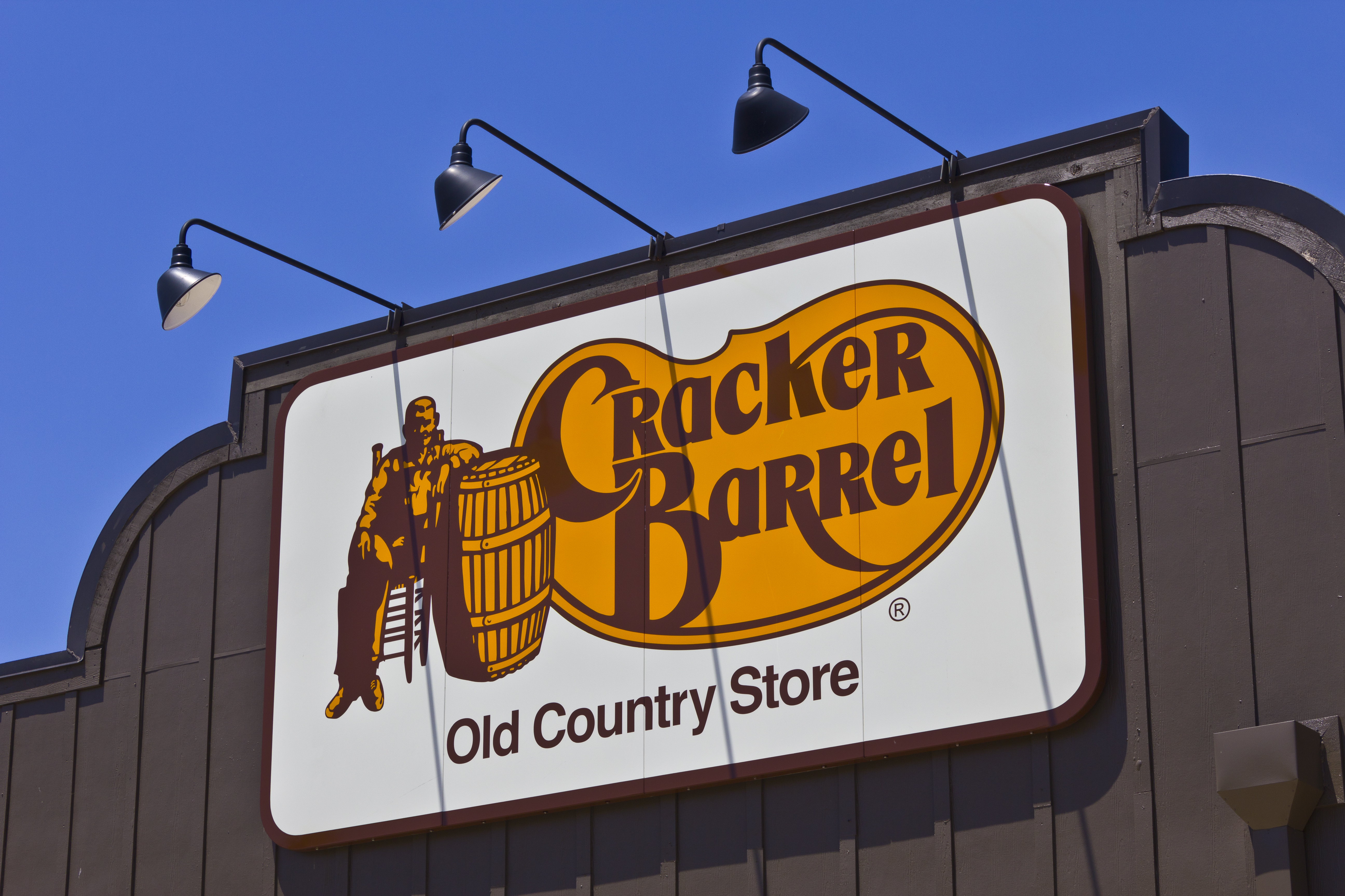 Cracker Barrel Dips Even As Investor Biglari Capital Seeks Board Seats ...