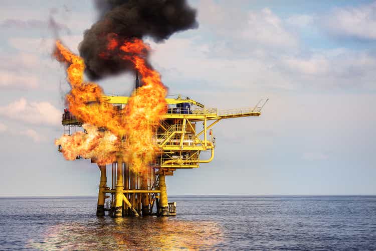 Оффшорные нефти и газа Пожар Дело или чрезвычайный случай