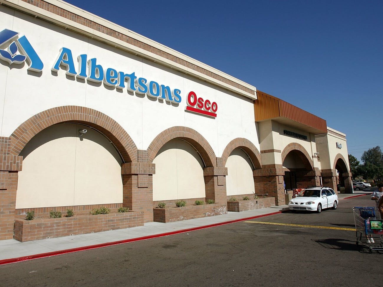 Albertsons Market - 3 tips from 175 visitors