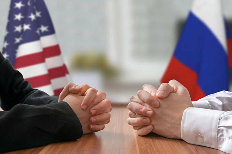 Negotiation of USA and Russia. Statesman or politicians.