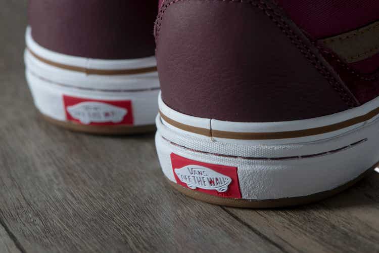 New Vans Sneakers Box