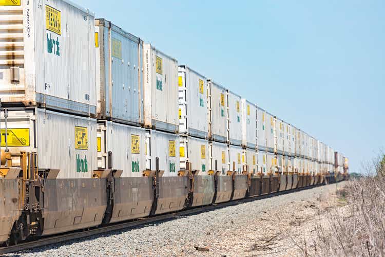 BNSF JB Hunt Stapelzug, Kansas Ebenen