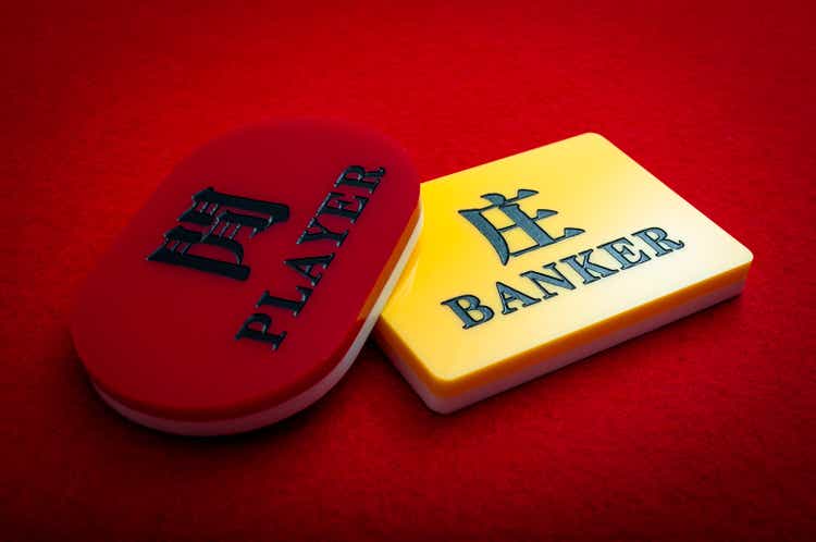 Spieler oder Banker sind die Optionen in Baccarat