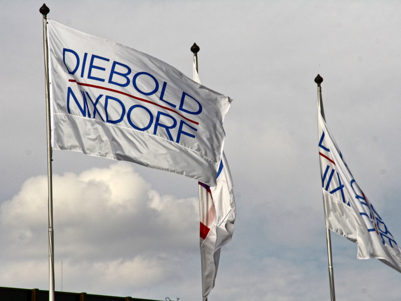 Fidelity Bank to replace ATMs with Diebold Nixdorf's line