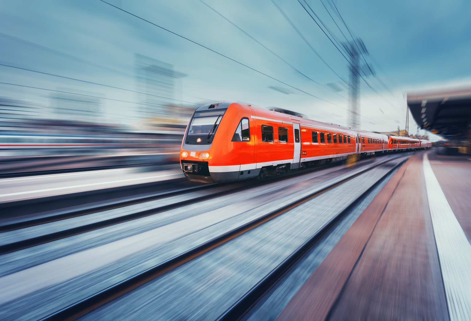 AMD: The AI Momentum Train Looks Unstoppable, But I'm Pausing Accumulation (Downgrade)