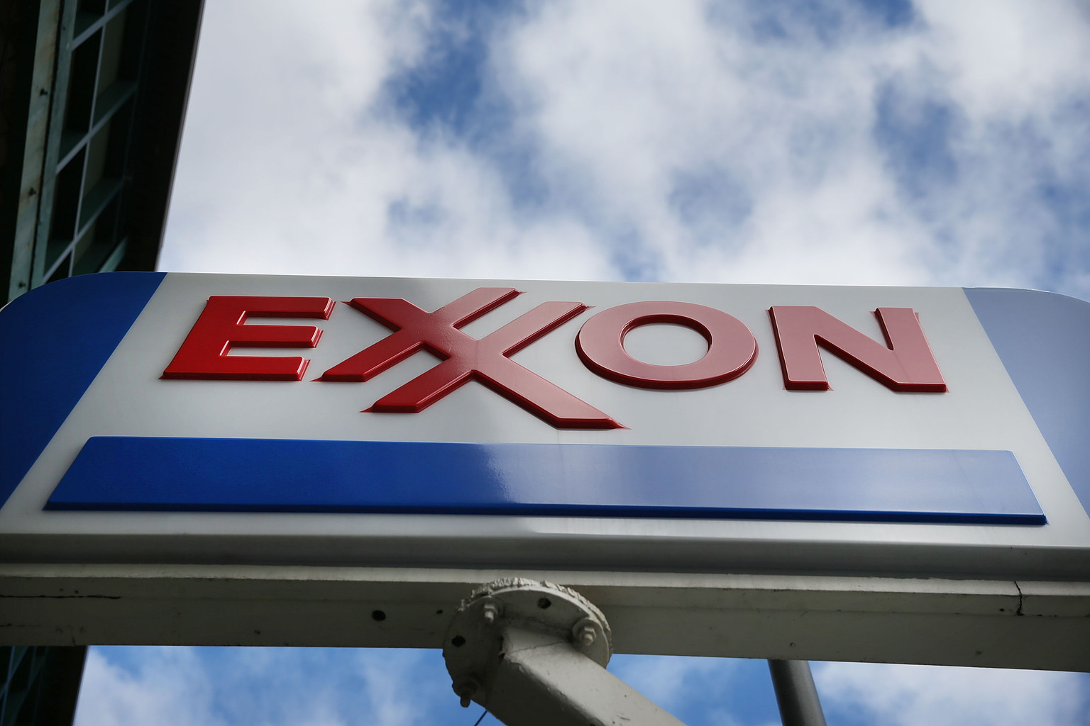 Can Exxon Mobil Stock Keep Rising Or Is A Reversal Coming? (NYSE:XOM ...