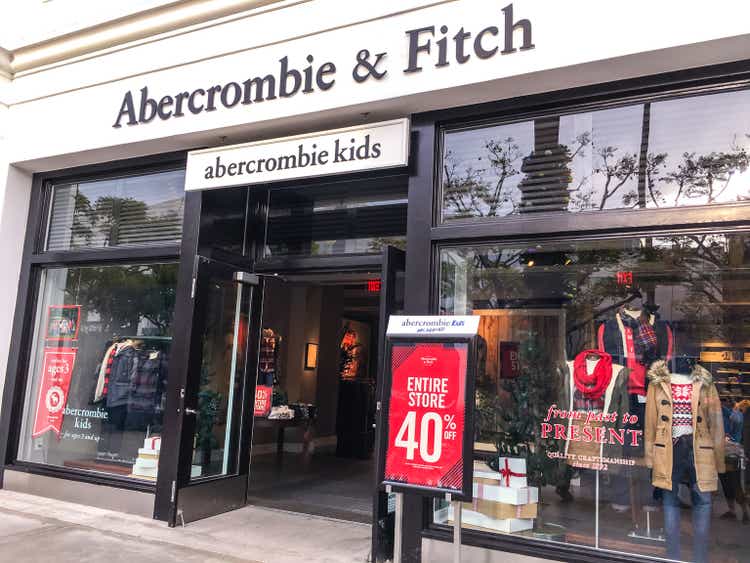 Xmas sales at Abercrombie & Fitch Kids, Santa Monica