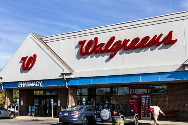 More Walgreens stores to be serviced by prescription-filling robots