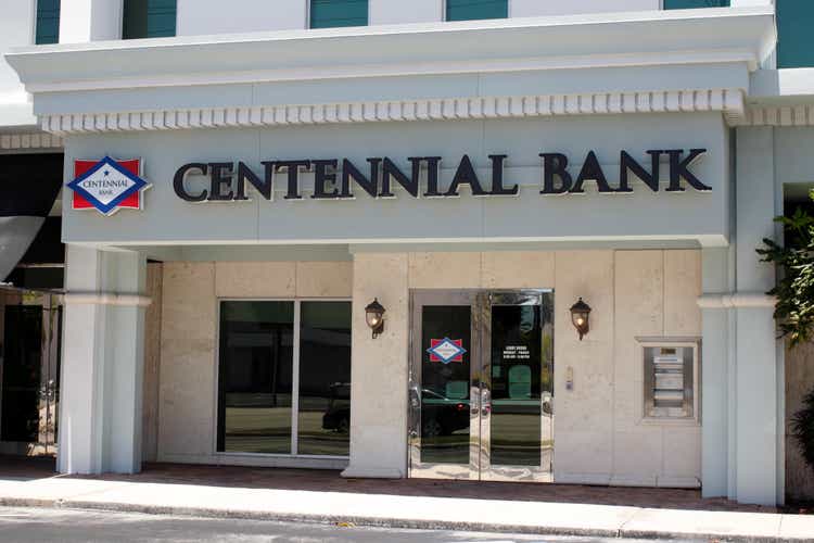 Centennial Bank Signs and Front Entrance