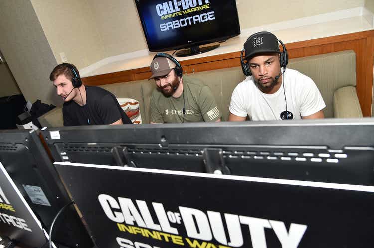 Pro football players Golden Tate and Joey Bosa play Call of Duty: Infinite Warfare Sabotage DLC from Houston