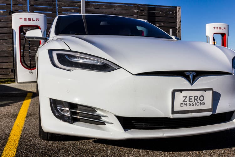 Tesla Supercharger Station XI