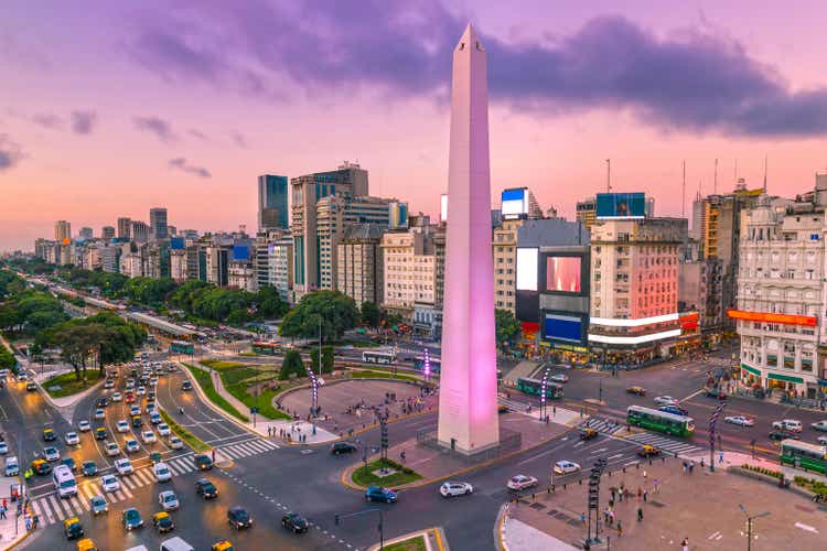 Argentina Buenos Aires dawn at center with rush hour