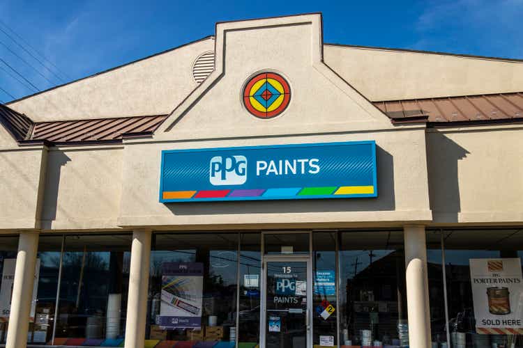 Lafayette - Circa April 2017: PPG Paints retail location. PPG Industries, is a supplier of paints, coatings, specialty materials, and fiberglass I