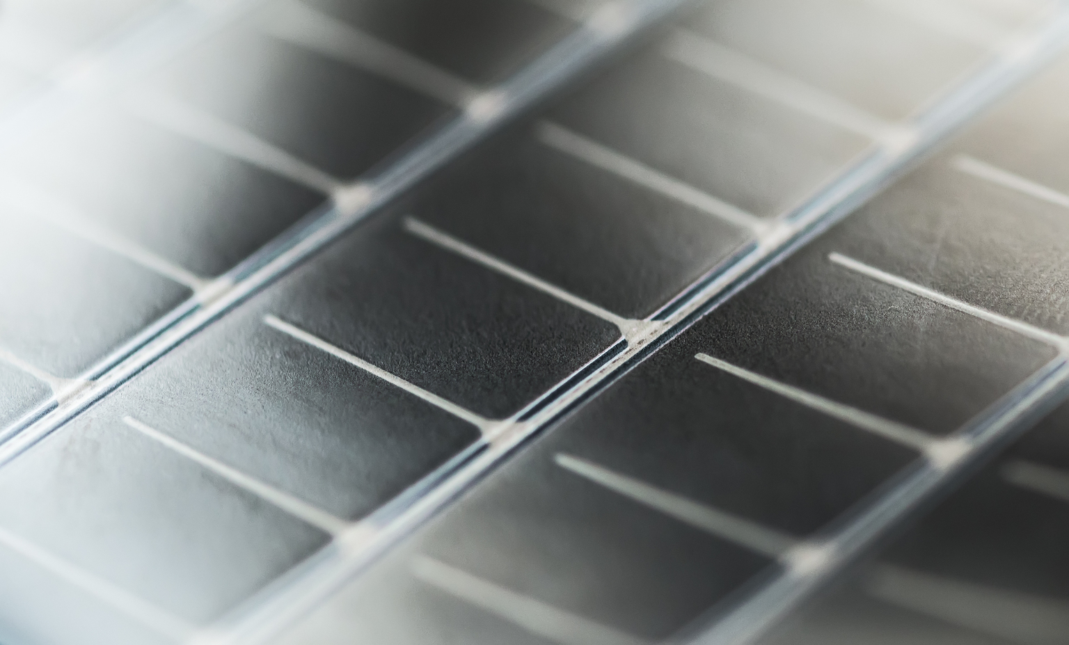 seekingalpha.com - Blake Winiecki - First Solar Stock: Buy The Dip, Heavy Growth, Strong Demand, Strategic Moves (NASDAQ:FSLR)