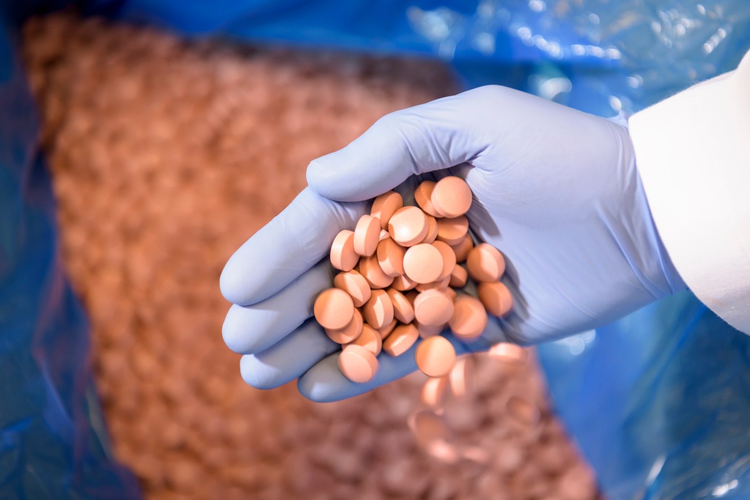 Wall Street Breakfast Podcast: HIMS Loses Weight Premarket