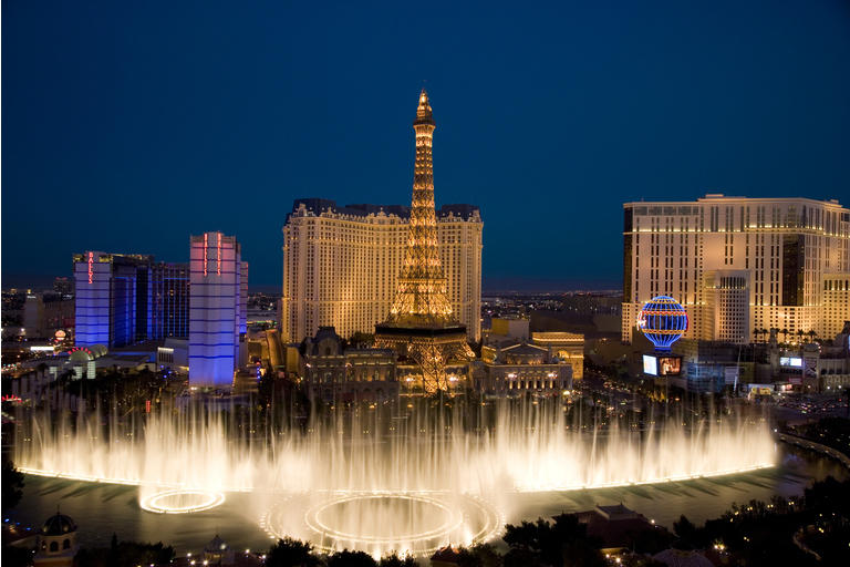 USA, Las Vegas, Nevada, view of Bellagio Fountain, Bally"s and Paris Casinos