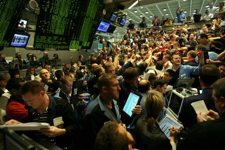 Wall Street Mixed Following Drop In World Markets