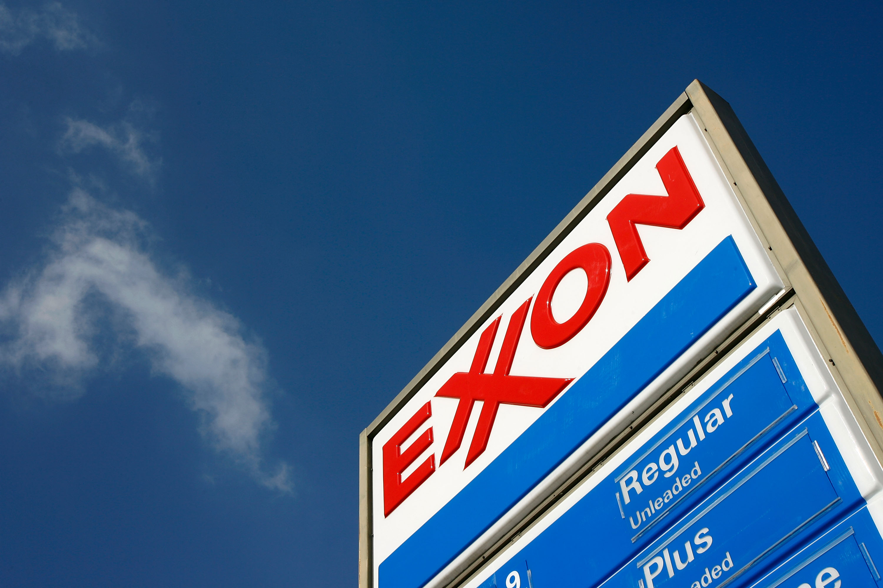 Exxon ev deals charging