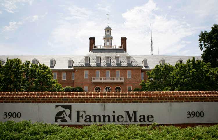 Shares of Freddie Mac and Fannie Mae continue to fall sharply