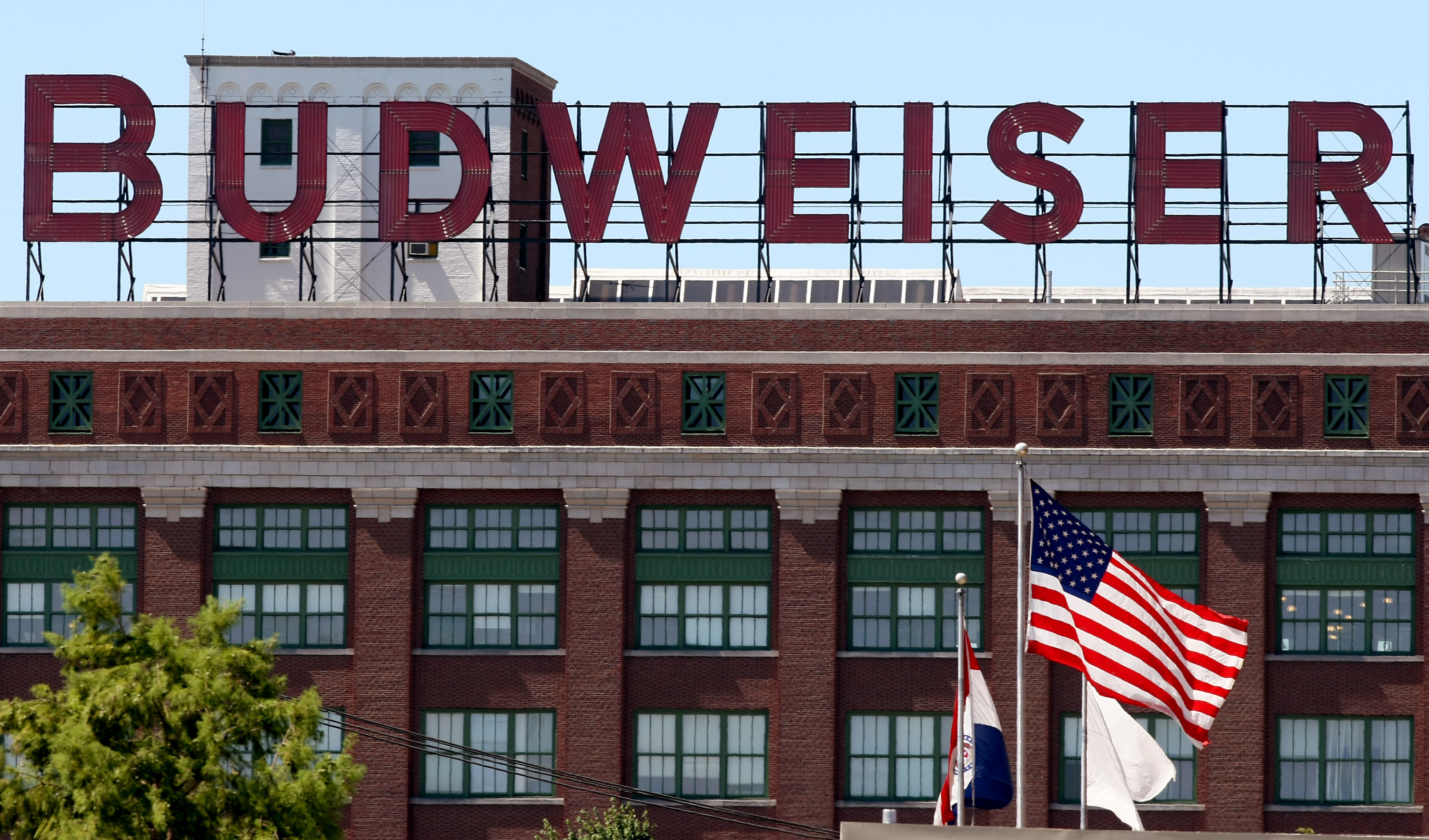 Anheuser-Busch InBev's Solid Recovery Could Hit A Wall With A Teamsters ...