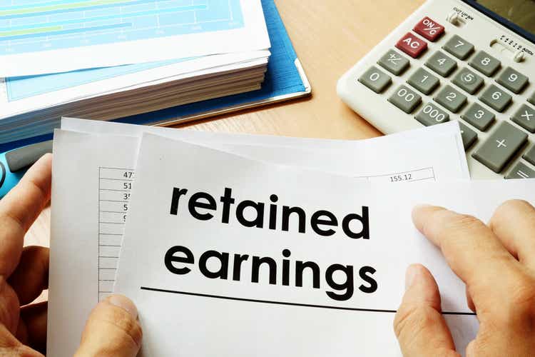Papers with title retained earnings.
