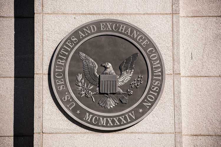 SEC در مقابل رمزنگاری: وضوح یا سردرگمی نظارتی؟  (NASDAQ:COIN)