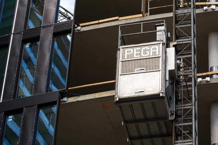 Lift from Pega hoist on skyscraper construction site