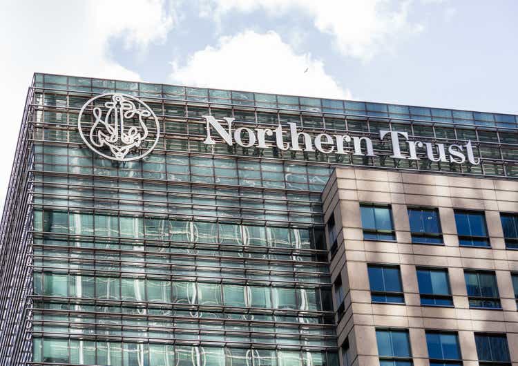 Logo or sign for Northern Trust in Canary Wharf