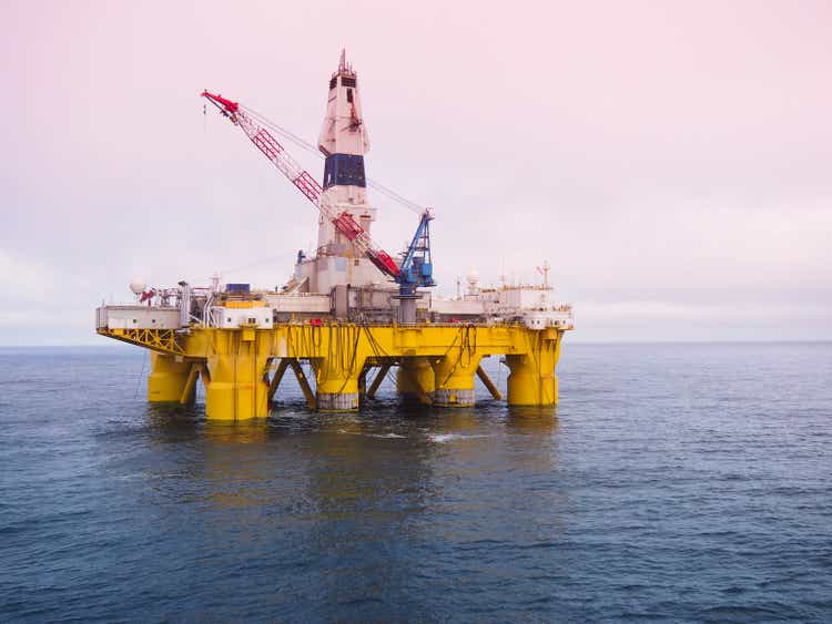 offshore drilling platform in Gulf of Mexico, petroleum industry