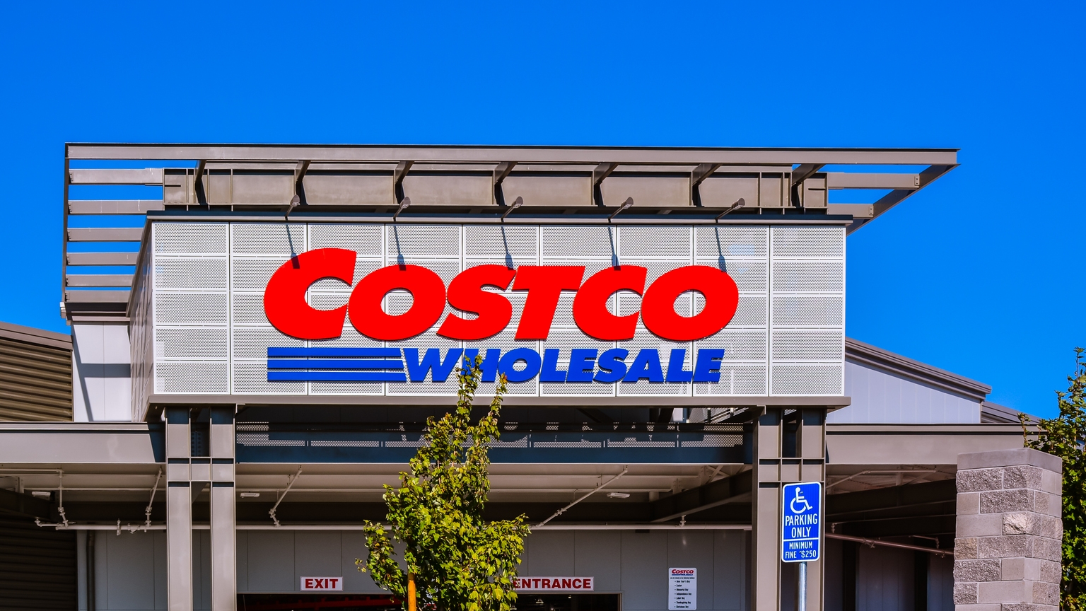 Costco’s Business Will Perform Despite Tariffs, But Its Stock Might Not (NASDAQ:COST) Costco’s Business Will Perform Despite Tariffs, But Its Stock Might Not (NASDAQ:COST)