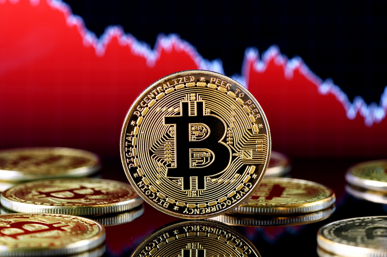 Crypto extends decline as investors shed riskier assets (BTC-USD: Cryptocurrency) | Seeking Alpha