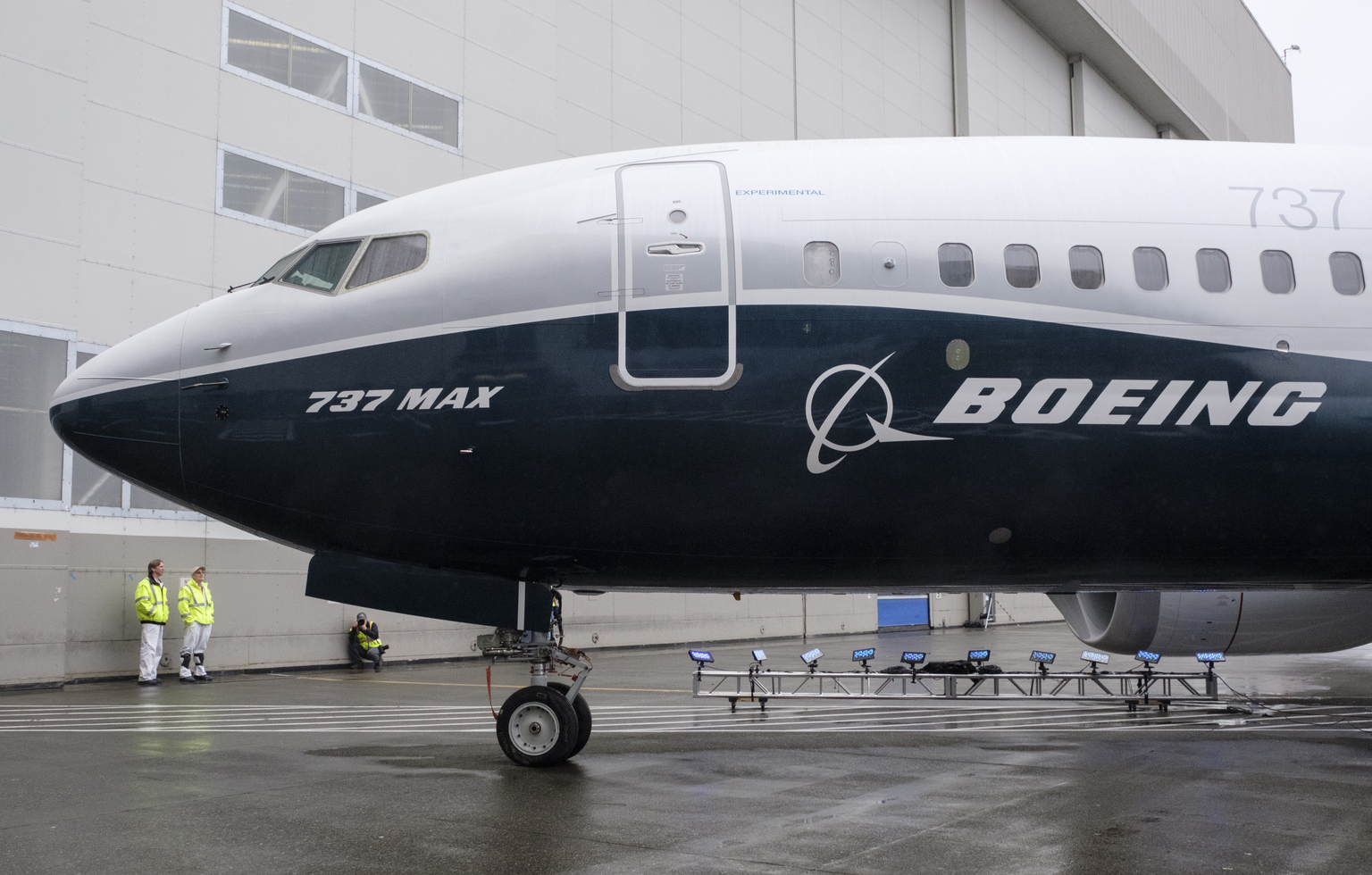 Boeing Stock: Run, Run For The Hills (NYSE:BA) | Seeking Alpha