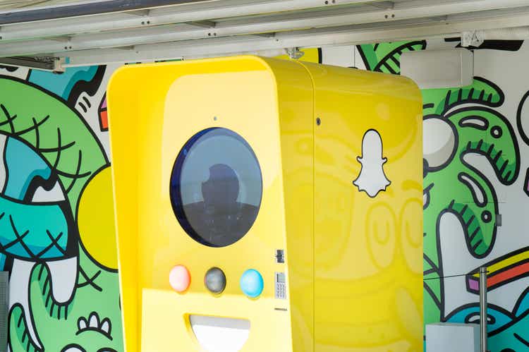 snap share price: Snap misses revenue estimate, shares plunge 30% - The  Economic Times