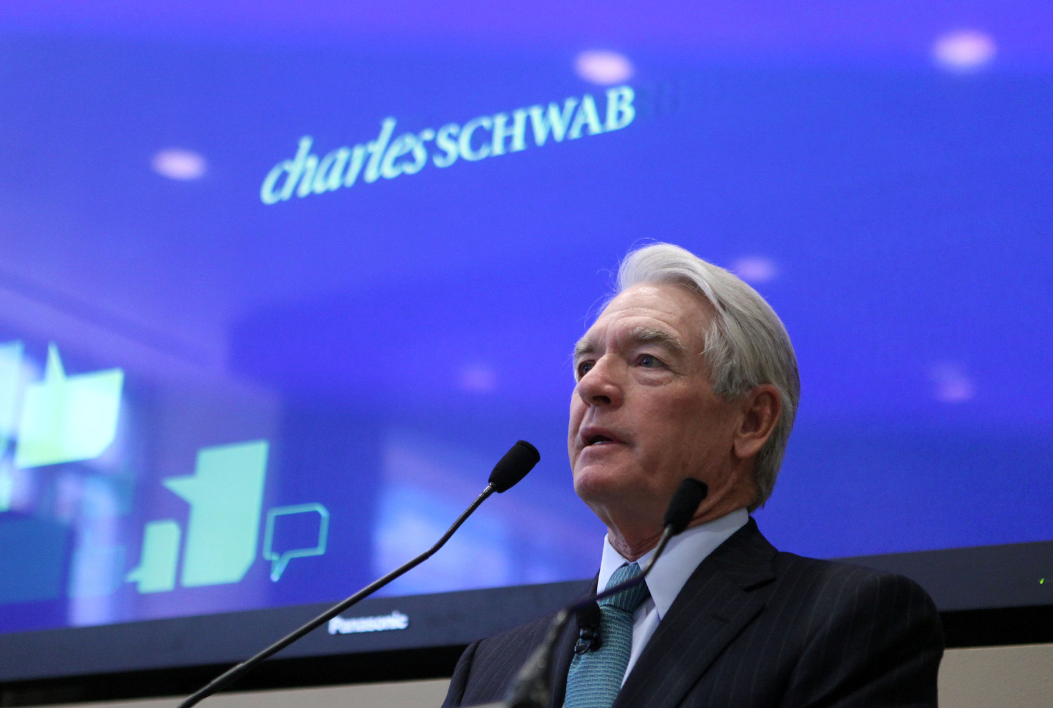 Charles Schwab Stock: Window Of Opportunity (NYSE:SCHW) | Seeking Alpha