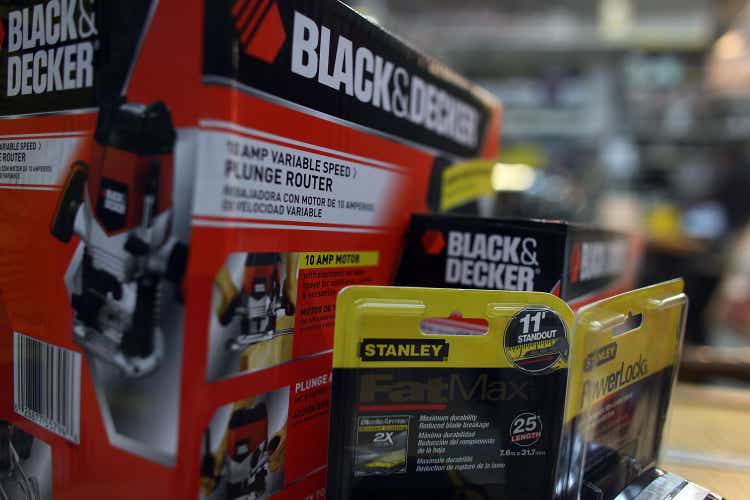 Stanley To Buy Black And Decker