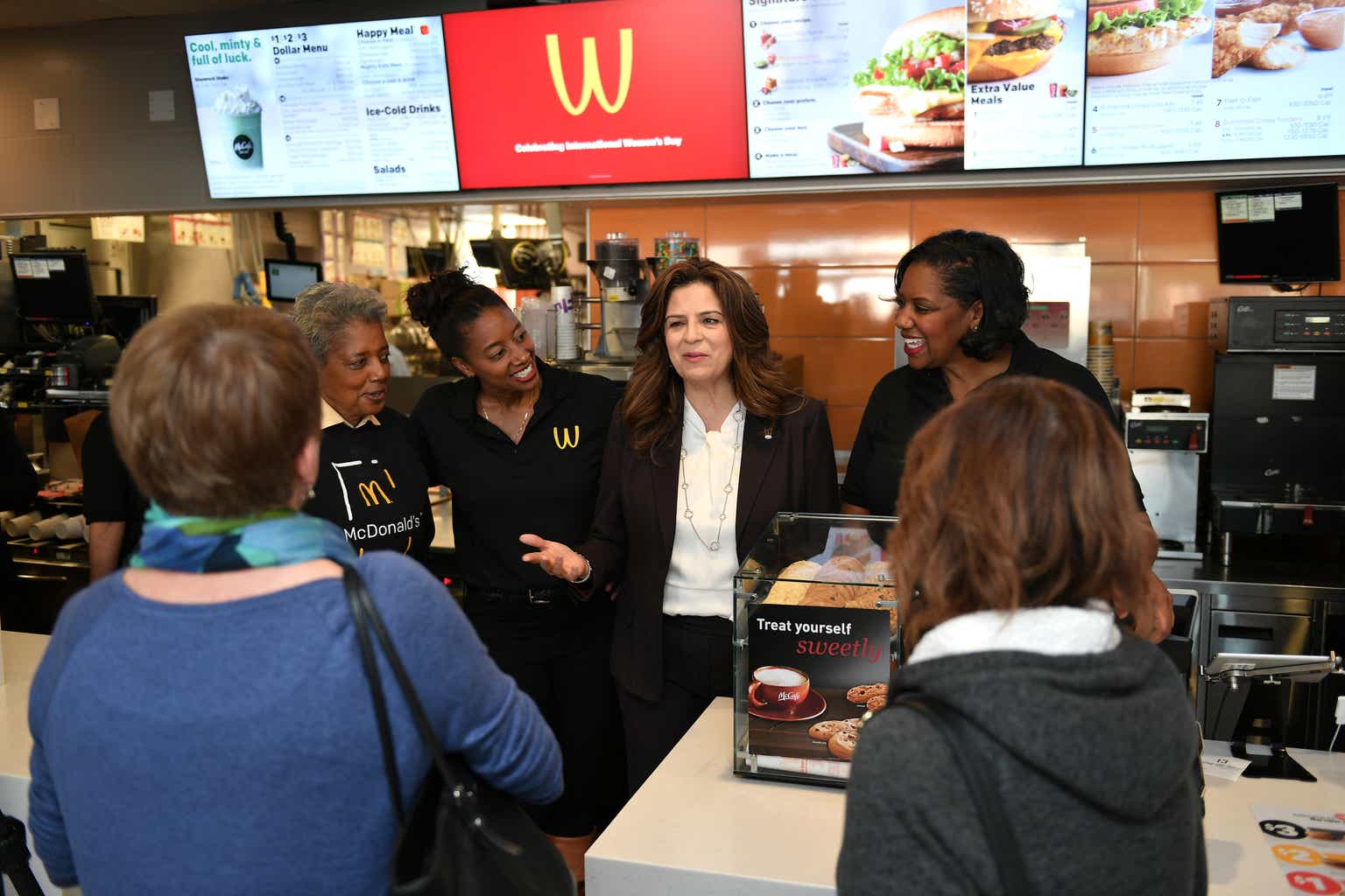 McDonald's Customers Scream, and Get New Ice Cream Machines - WSJ