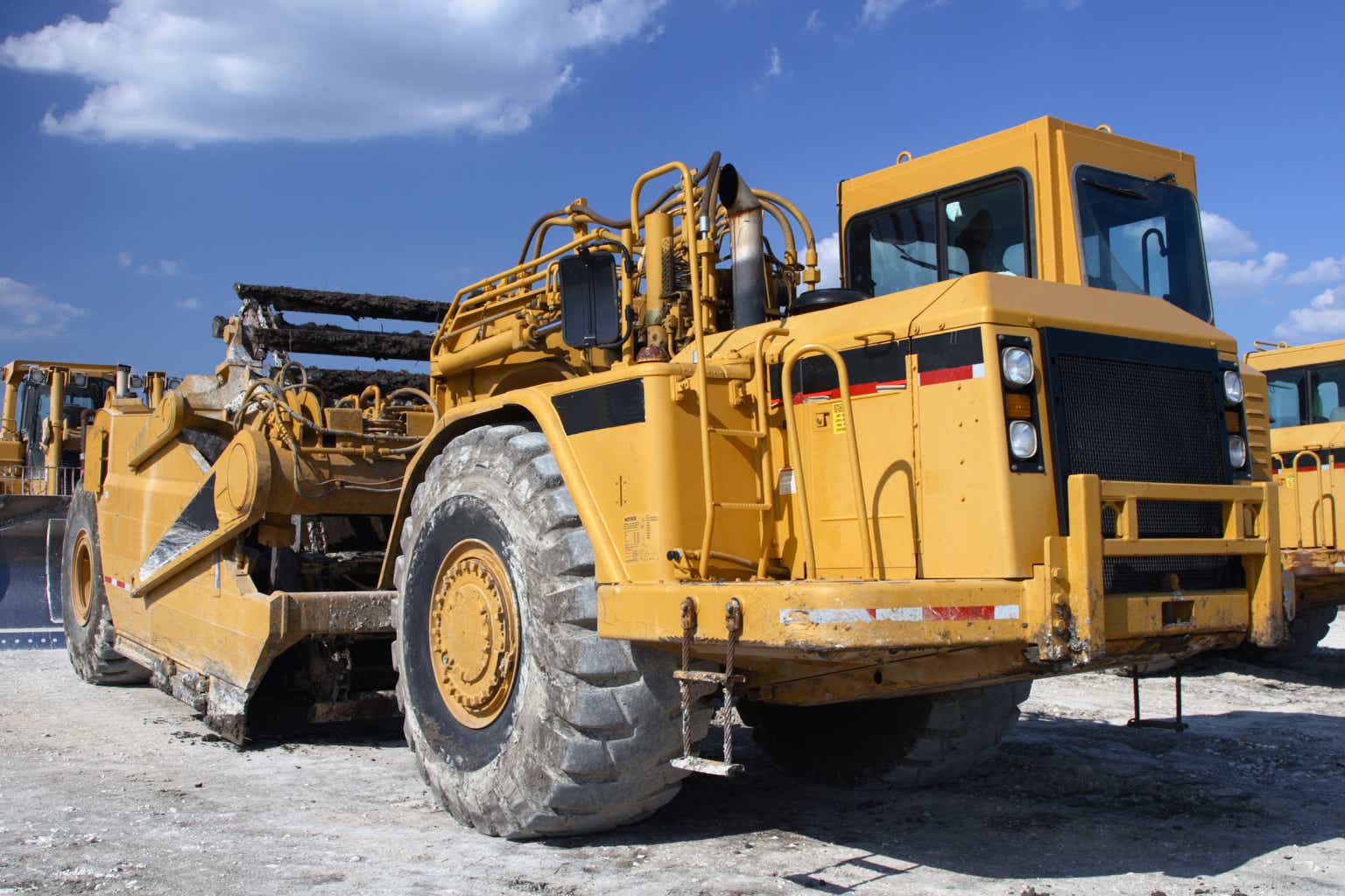 Investors Look Forward To Annual Dividend Increases From Target, Caterpillar In June