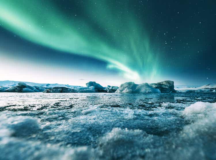 aurora borealis in iceland at jakulsarlon