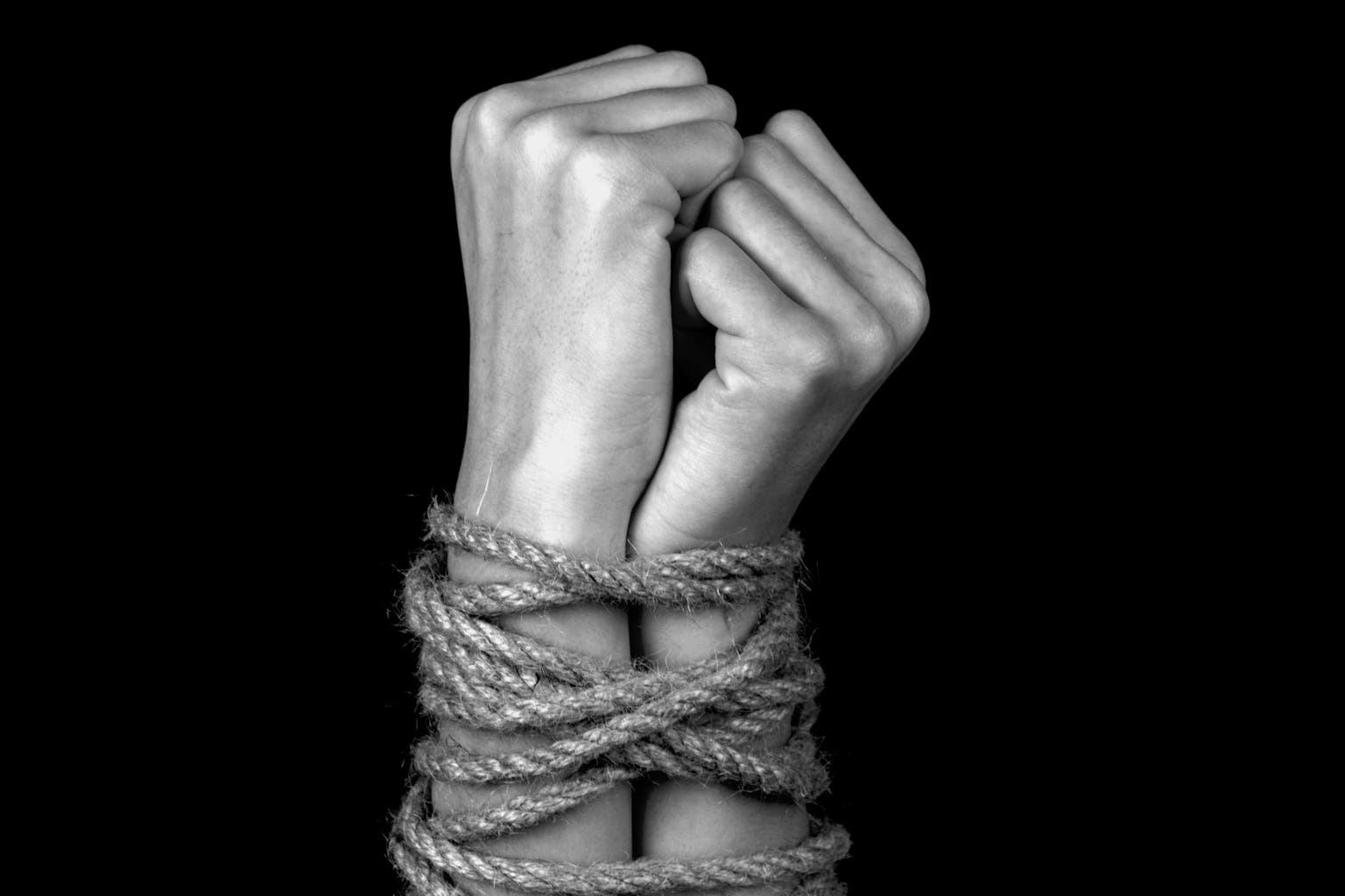 Fed's Hands Are Tied While The Economy Slows Dangerously