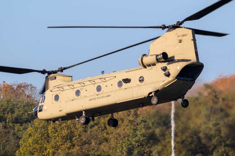 Boeing receives order for 2 more Chinook helicopters from U.S. Army ...