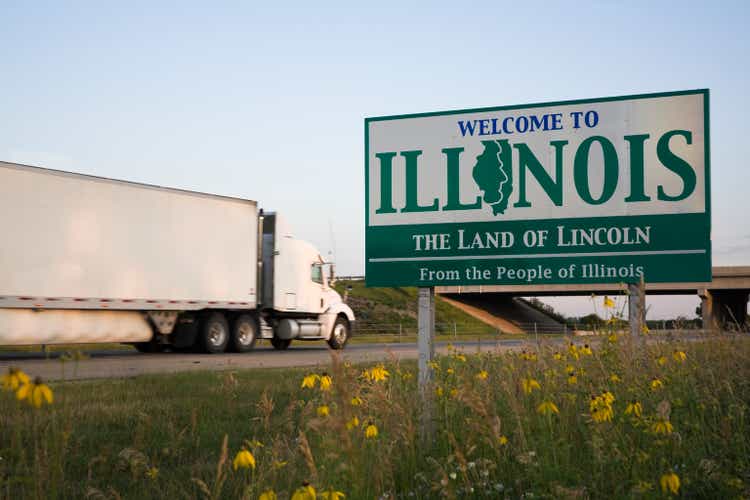 Semi truck entering Illinois