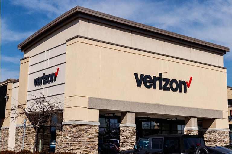 Verizon Wireless Retail Location. Verizon delivers wireless, high-capacity fiber optics and 5G communications III