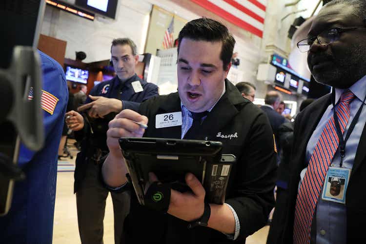 Dow Plunges Over 500 Points As Government Bond Yields Cross 3 Percent Mark